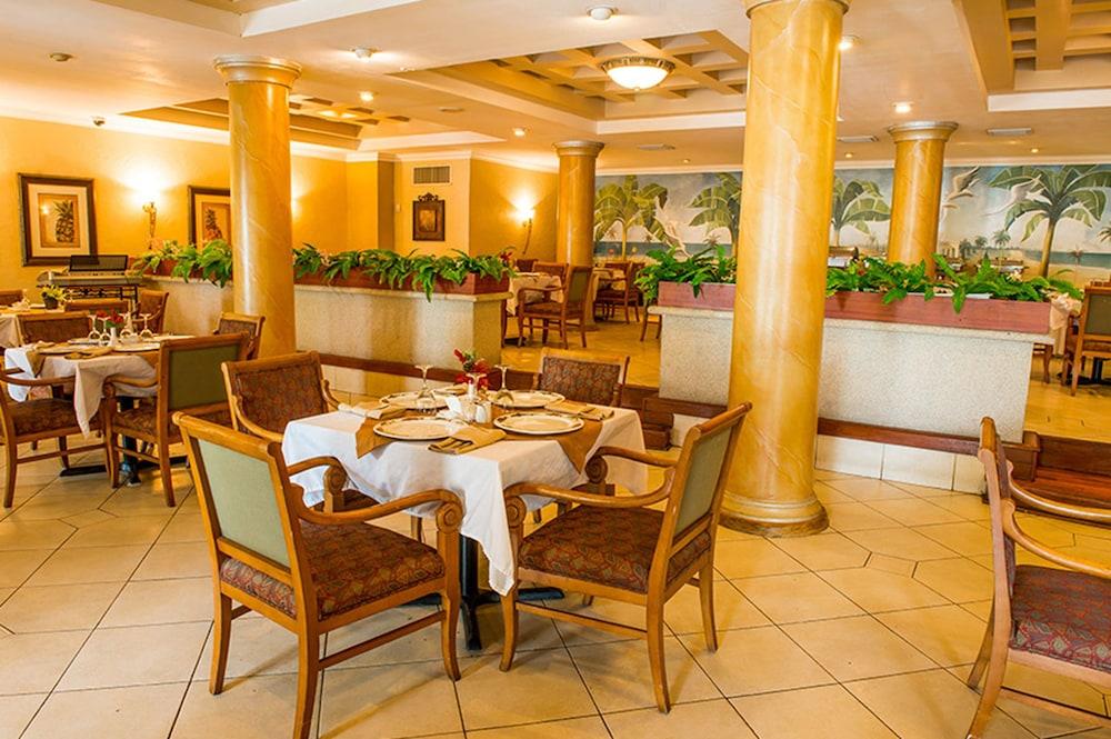 Hotel Quinta Real La Ceiba Extérieur photo