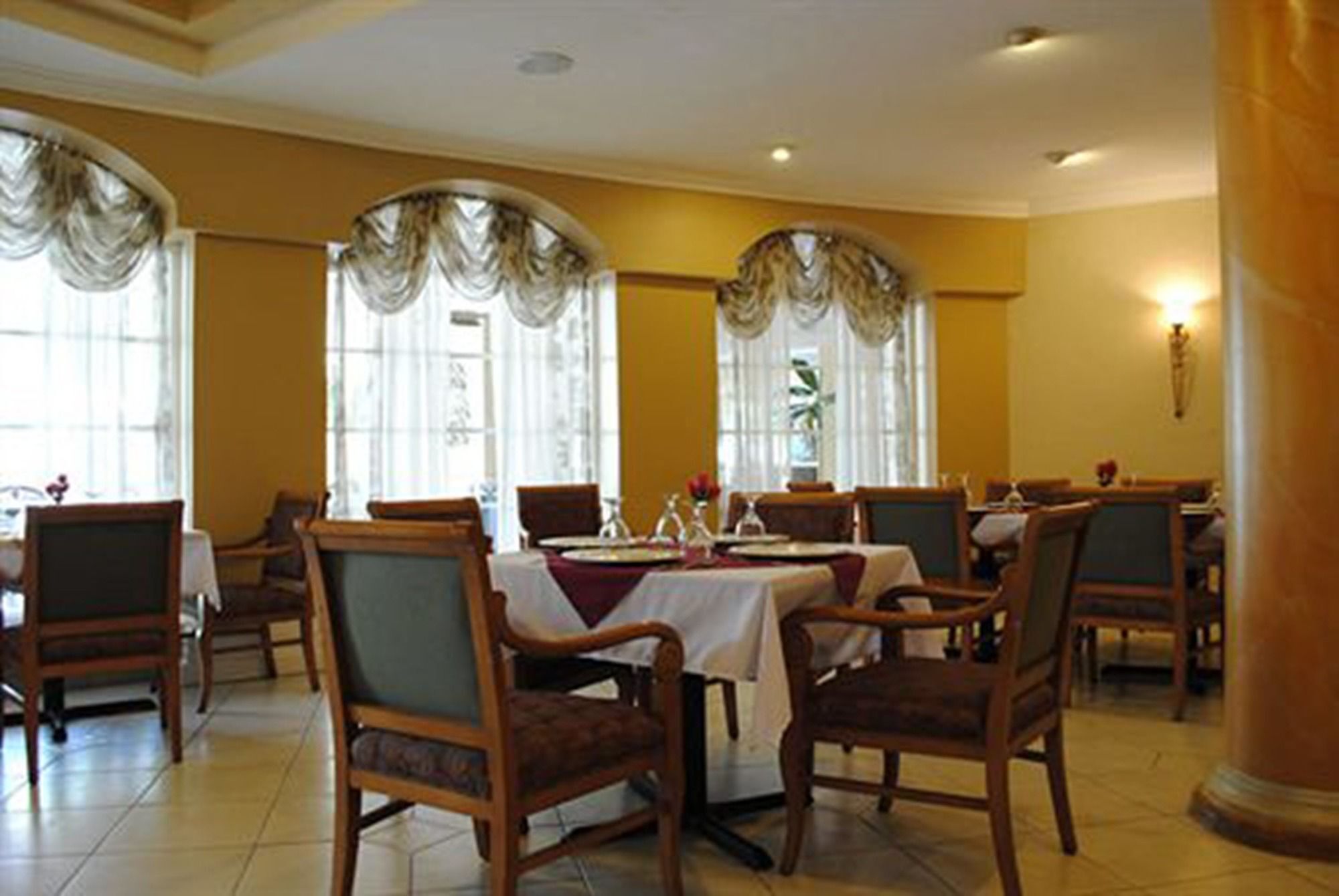 Hotel Quinta Real La Ceiba Extérieur photo